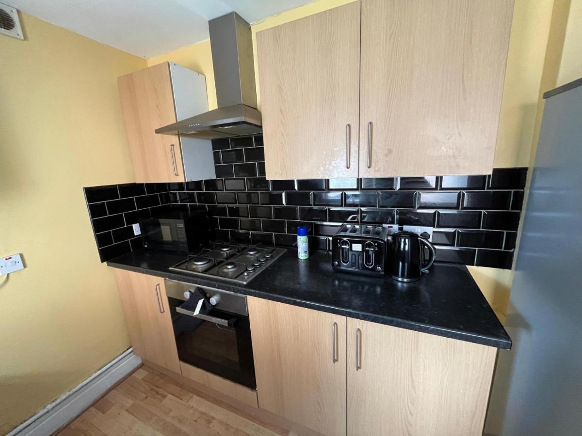 Arthurs Hill Newcastle, Free Parking Fully Equipped Kitchen 4 Bedrooms, Near City Centre Экстерьер фото