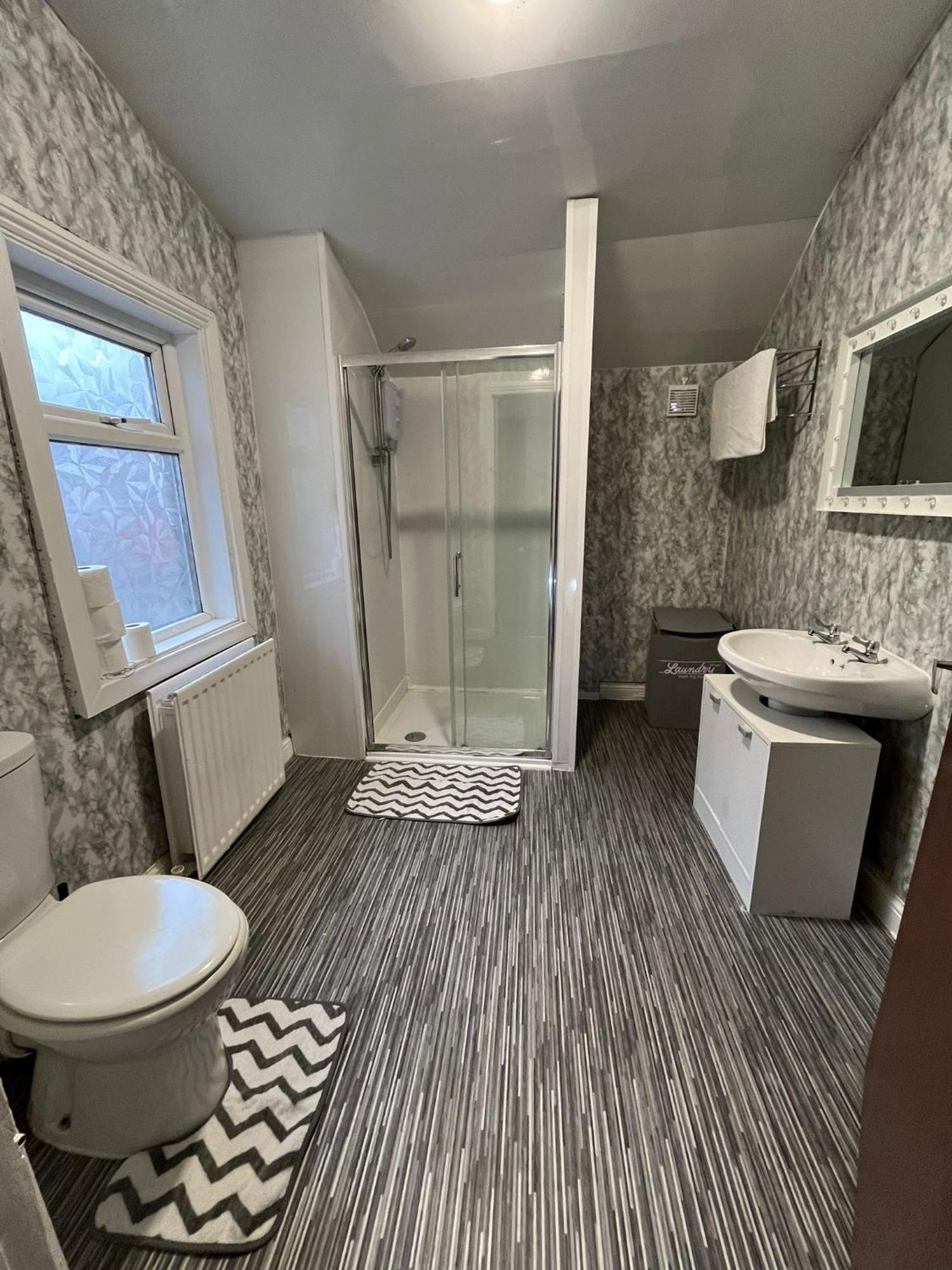 Arthurs Hill Newcastle, Free Parking Fully Equipped Kitchen 4 Bedrooms, Near City Centre Экстерьер фото
